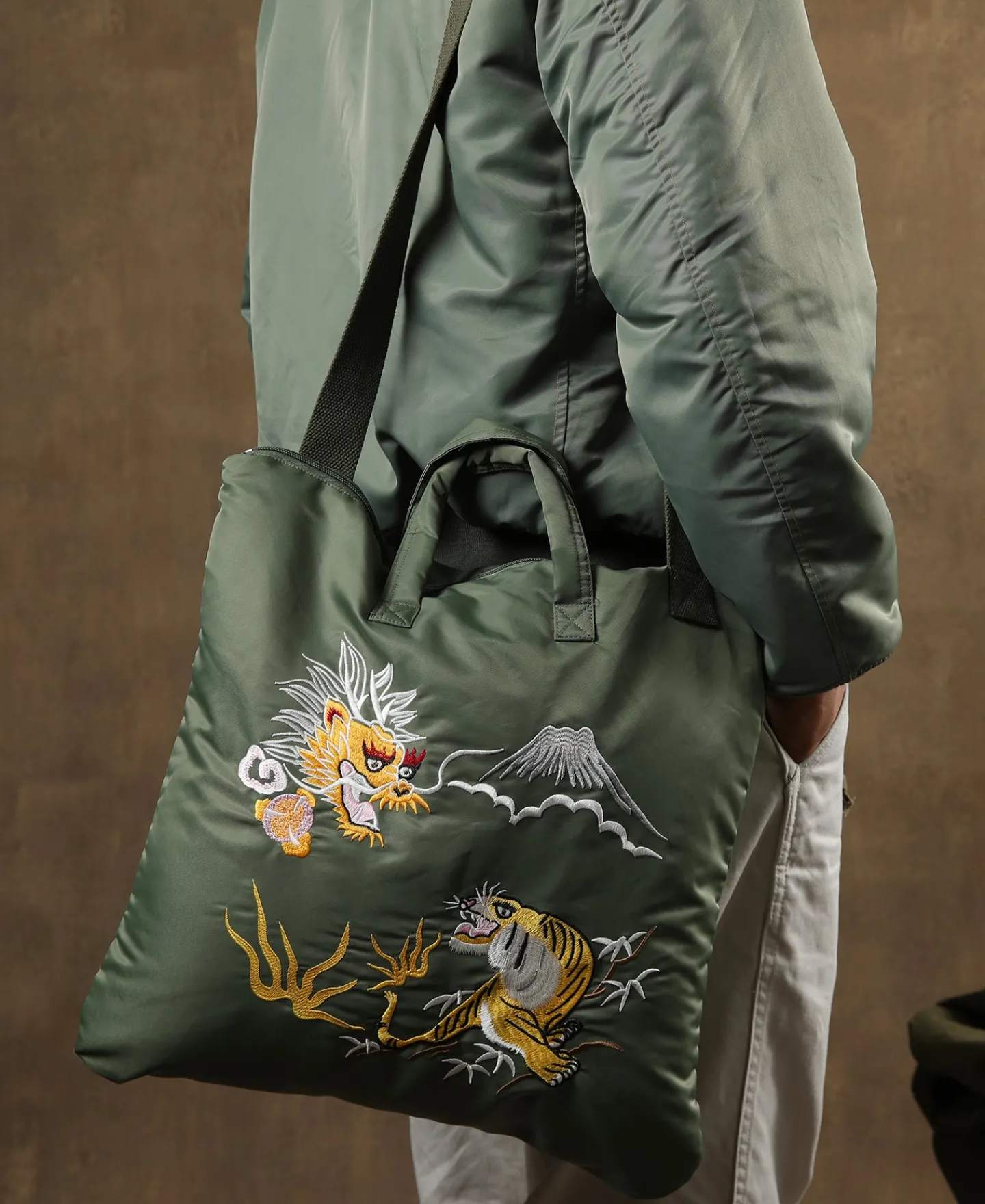 Bronson Mfg Dragon × Tiger Embroidery Flyers Helmet Bag> Bags & Luggage